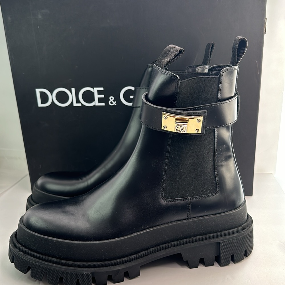 New Authentic DOLCE & GABBANA
LEATHER CHELSEA BOOTS - Picture 8 of 12